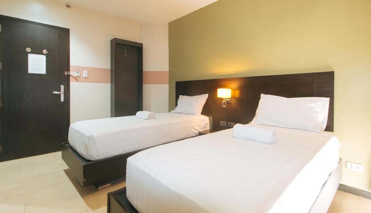Lorenzzo Suites Hotel ماكاتي المظهر الخارجي الصورة