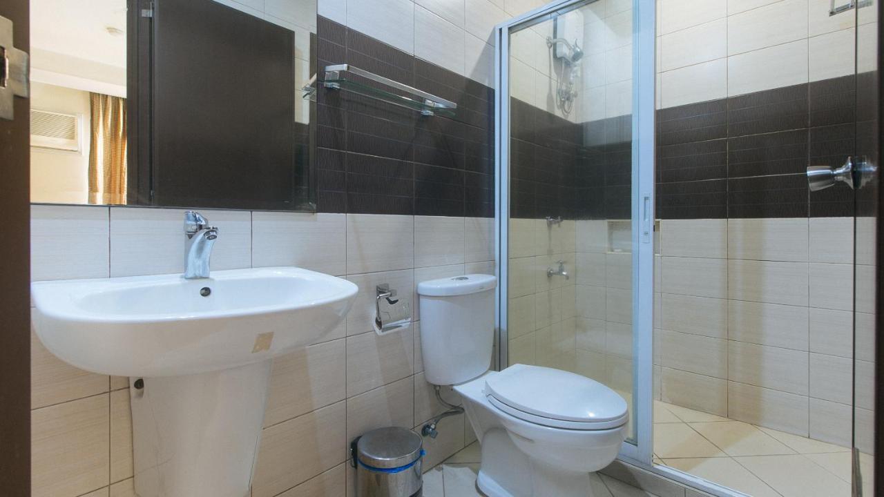 Lorenzzo Suites Hotel ماكاتي المظهر الخارجي الصورة