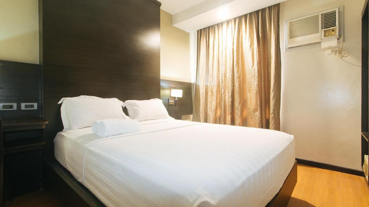 Lorenzzo Suites Hotel ماكاتي المظهر الخارجي الصورة