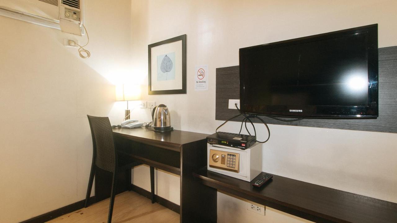 Lorenzzo Suites Hotel ماكاتي المظهر الخارجي الصورة