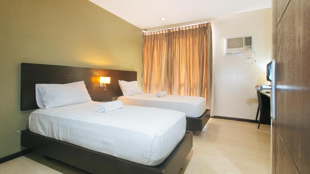 Lorenzzo Suites Hotel ماكاتي المظهر الخارجي الصورة